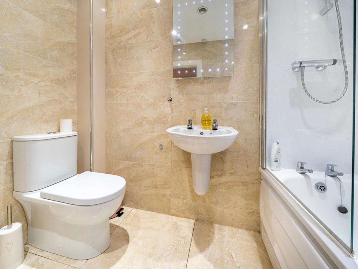 Pass The Keys Stunning 3 Bedroom Apt Leafy South Belfast With Lots Nearby Eksteriør billede